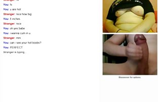 Insatiable guy pushes a thick penis in girlfriend's small pussy