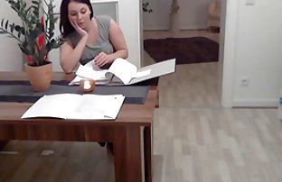 Young chick stuck to the cook in a cafe and sucked his dick right in the kitchen
