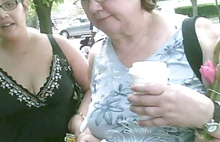 Dark-haired skin led by a masseur and gave a shaved pussy