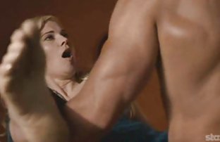 Bitch in a depraved bikini provokes a man to a brutal anal